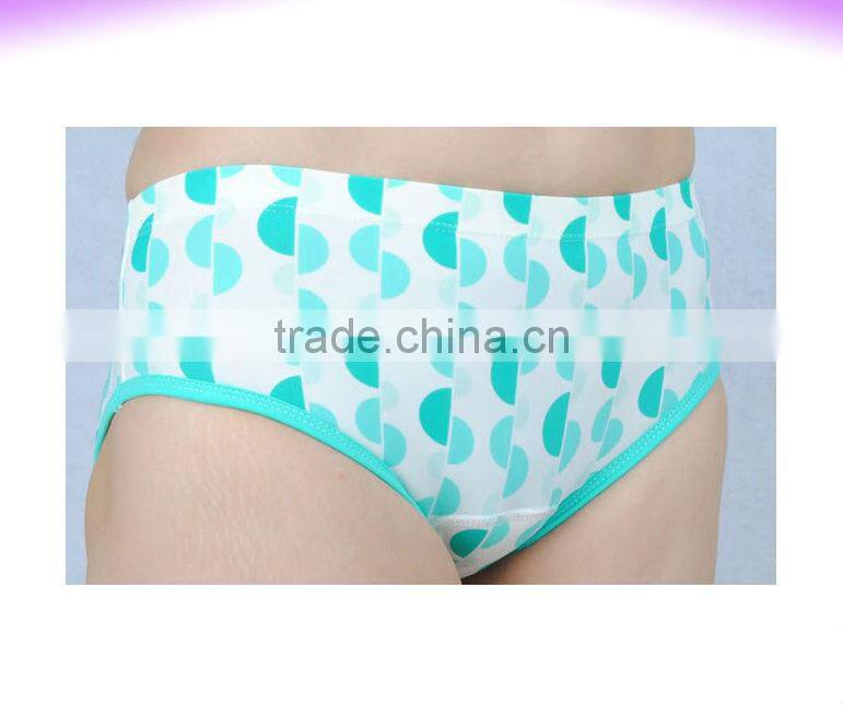 women cycling padded underwear