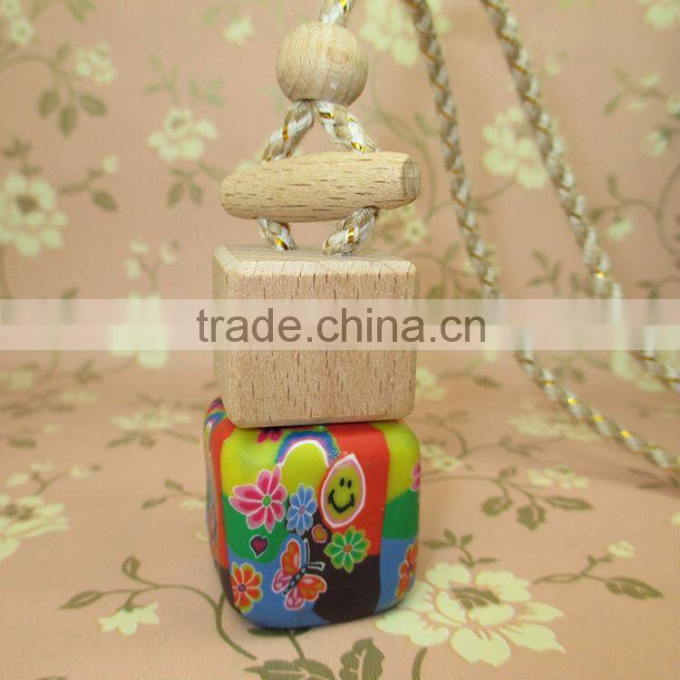 Shenzhen lihome supply 7ml hanging car air freshener glass bottle with floral design