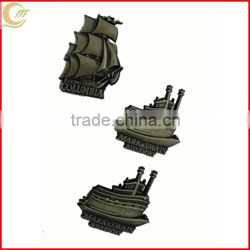 Zinc alloy antique bronze plating 3D custom uae badge with pin