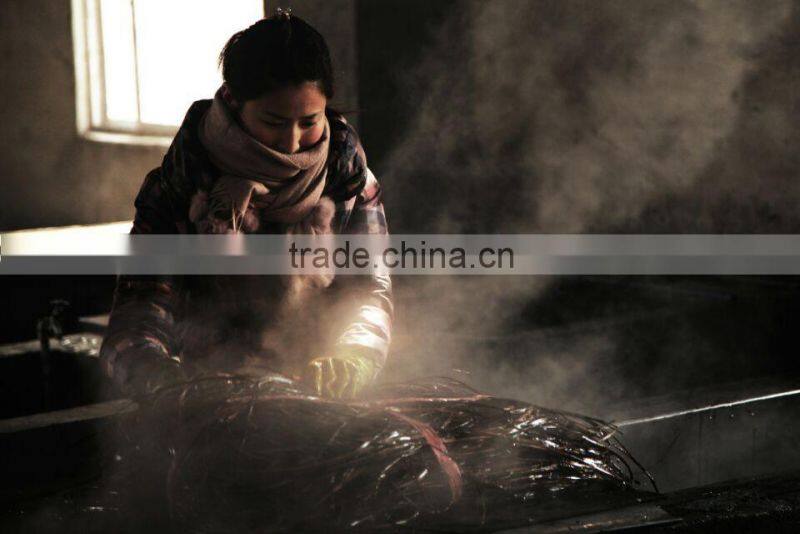 Natural textured silver metallic wallpaper