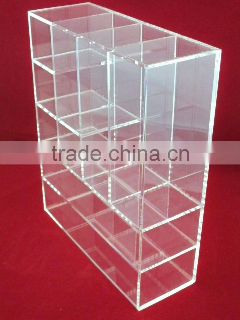 Plexiglass cosmetic showcase