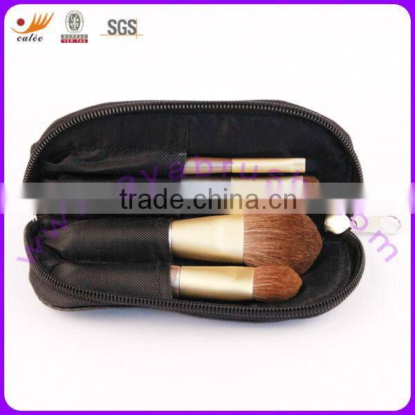 5pcs Gift cosmetic brush set with convenient zipper case
