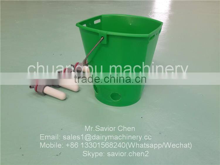 80000ml Capacity Calf Feeding Bucket With 5 Nipples