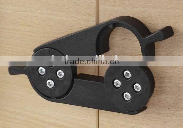 Bench-type table connector