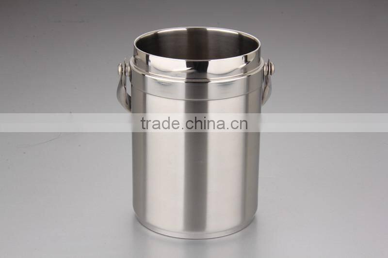 China Metal Ice Bucket Manufacture OEM Insulated ice bucket stainless steel mini ice bucket with Lid