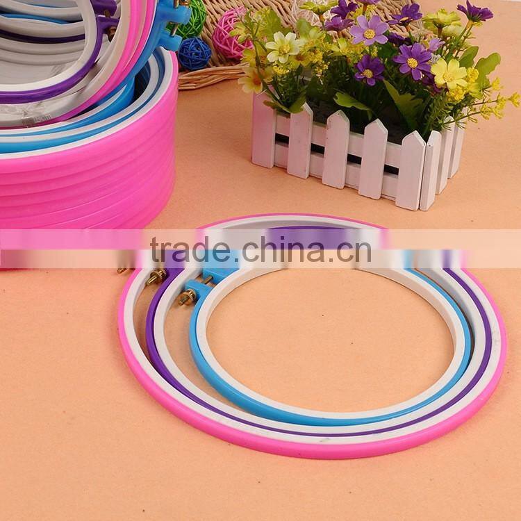 Hot Sale Colorful Plastic Cycle Cross Stitch Embroidery Hoops And Frames