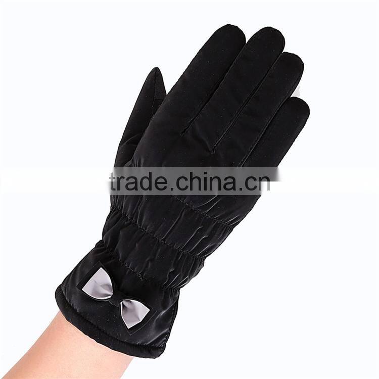 China Anti-slip Touch Screen Big Warm Cotton Polyester Gloves Winter Warm Embroidered Glove