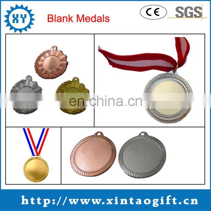 Souvenir items gold metal trophy for promotion