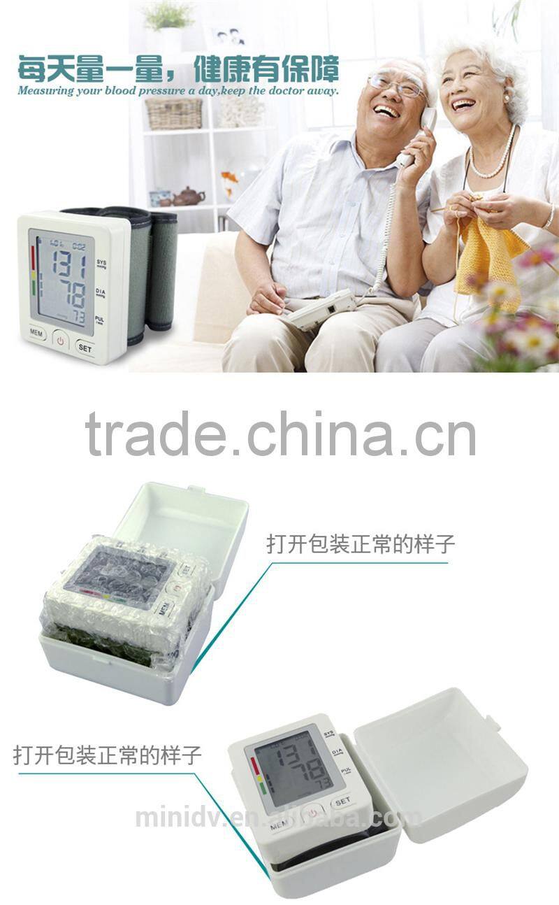 Android IOS APP Smartphone Control Automatic Inflating Wrist Watch Bluetooth Blood Pressure Monitor with Testing Heart Beat Rate