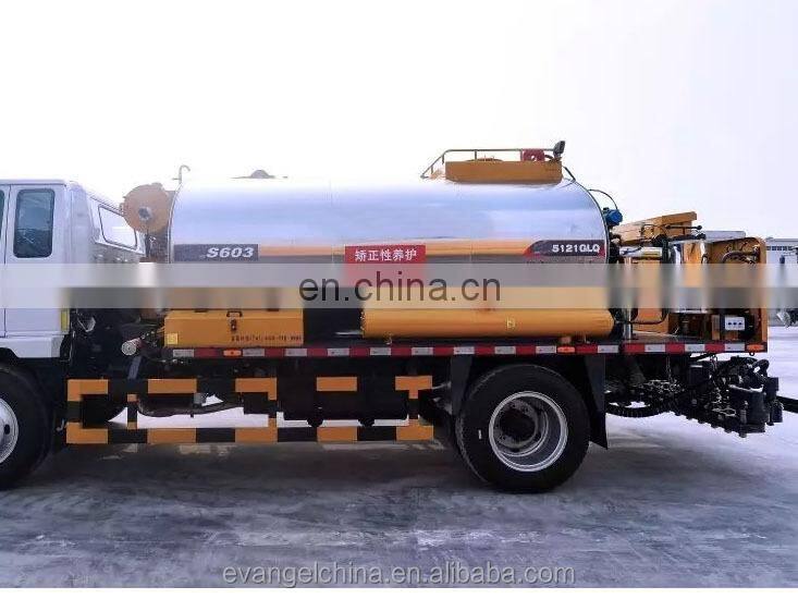 4x2 Left hand drive Dongfeng Euro5 180HP 7m3 asphalt distributor trucks for sale