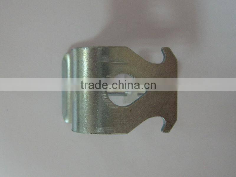 Drive Pins With X-CC Ceiling Clip