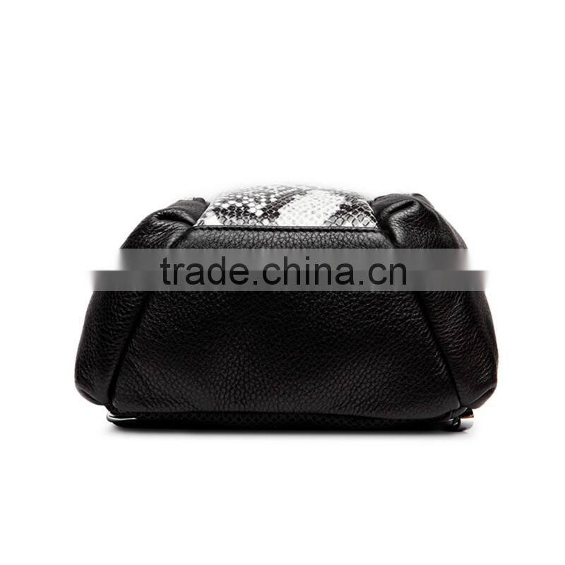 Factory fashion design genuine leather chest bag shoulder bags for man