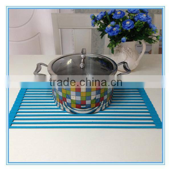 Up cushion collapsible roll up dish rack drying