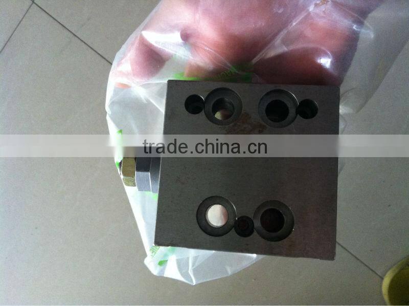 low price hydraulic relief valve PC200-6 for excavator engine parts