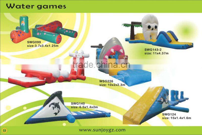 Crocodile inflatable pool game inflatable water obstacle course