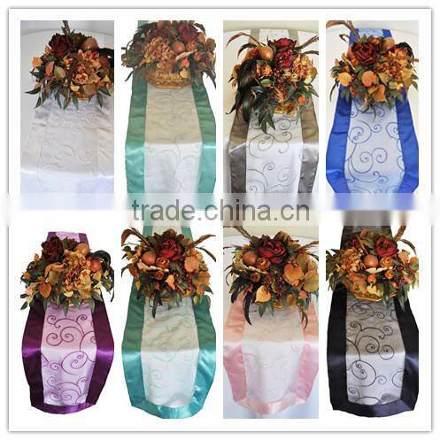 100%Polyester Scroll Embroidery Runner Organza Table Runner With Satin Hemmed
