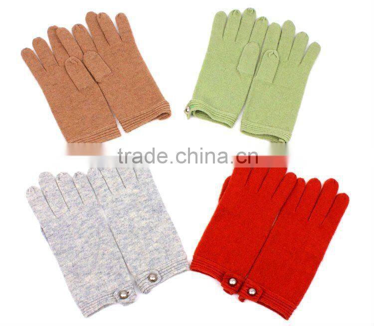 Woman's 100%Wool knitted Gloves/mittens with buckle decoration