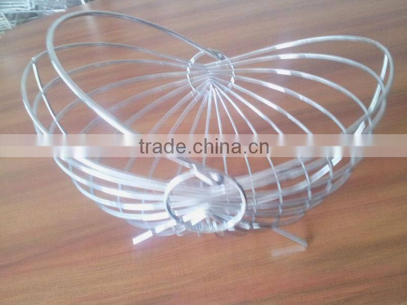 Round metal fruit basket