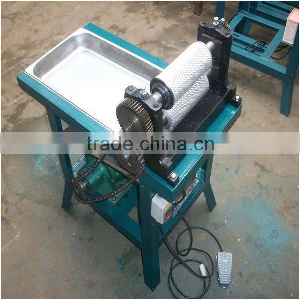 HOT! Manual beeswax foundation machine from Chinese beekeeping supplies