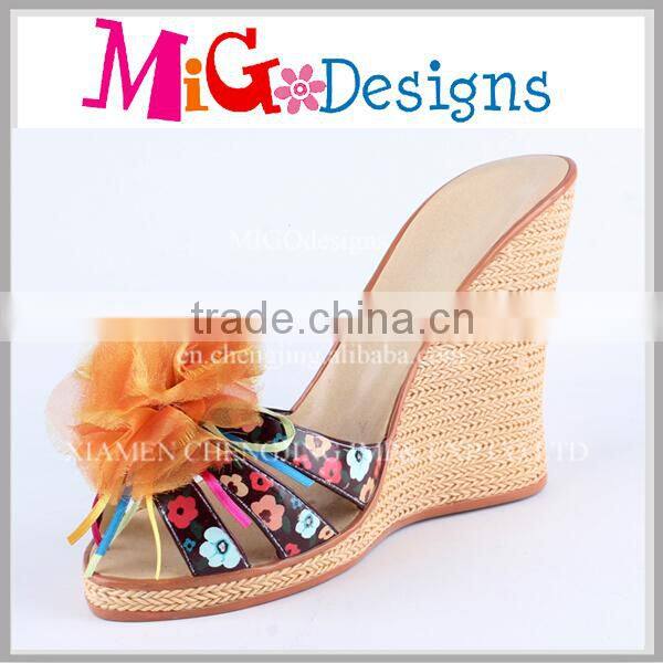 2016 New Hot Selling Novelty High Heel Decorative Wine Bottle Holder