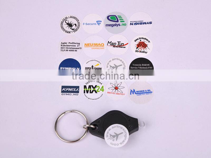 Plastic 40000mcd Mini LED Flashlight Keychain For Souvenirs And Gifts