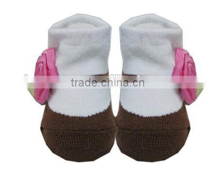 Anti slip baby socks latest design in hot sale