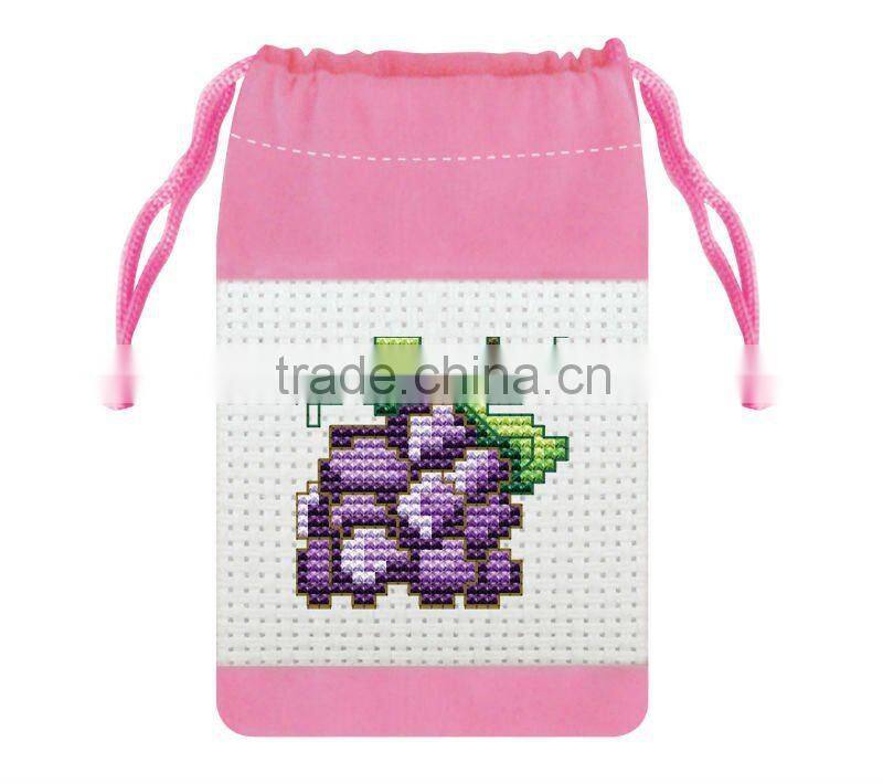 2012 fashion beautiful mobile phone bag