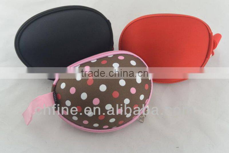 CFBCS5-00003 Polka dots EVA hard shell bra bag organizer