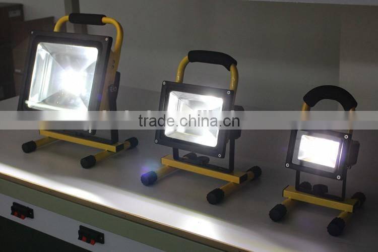 Aluminum portable outdoor 10w 20w 30w 50w rechargeable led flood light emergency led work lamp
