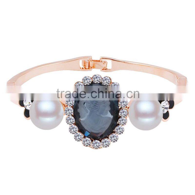 Girls Fashion Alloy Metal Bangle Center Luxury Big Nature Stone Side Black Painted Small Flower Pearl Bangle Bracelets Jewelry