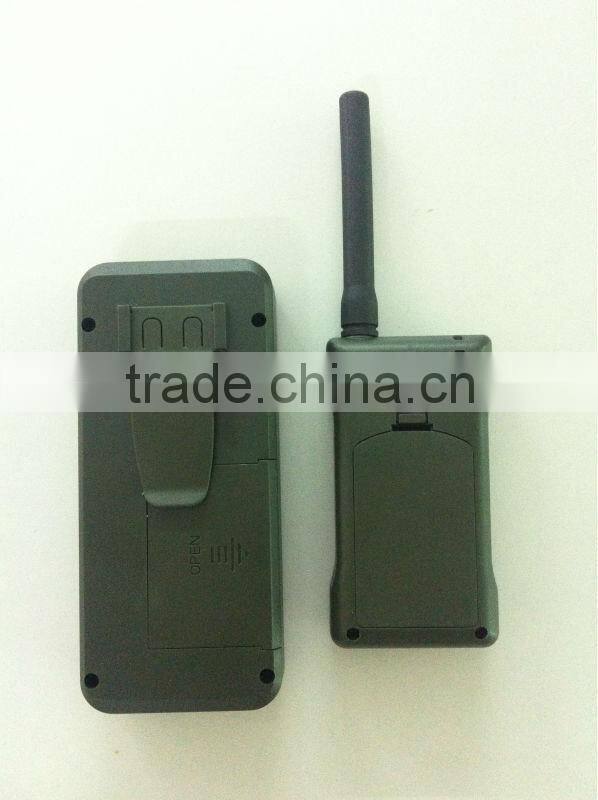 Electronic bird caller for hunting with remote control
