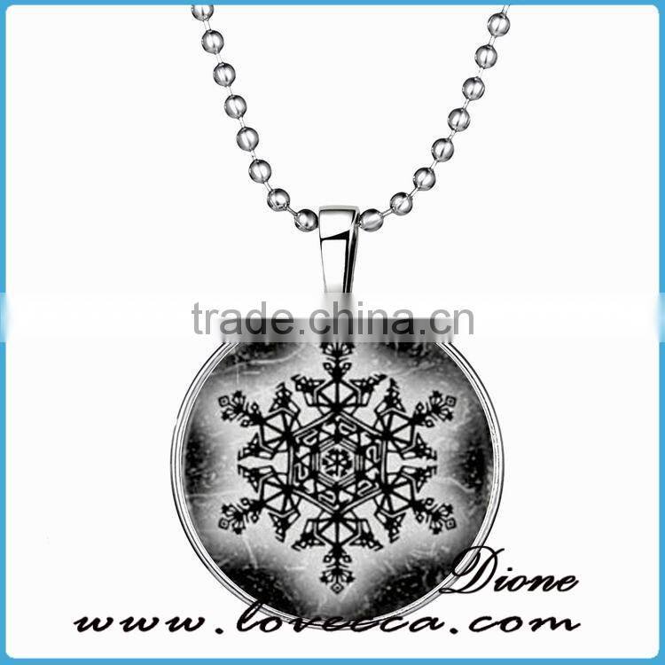 holiday necklace holiday jewelry vintage santa christmas jewelry necklace