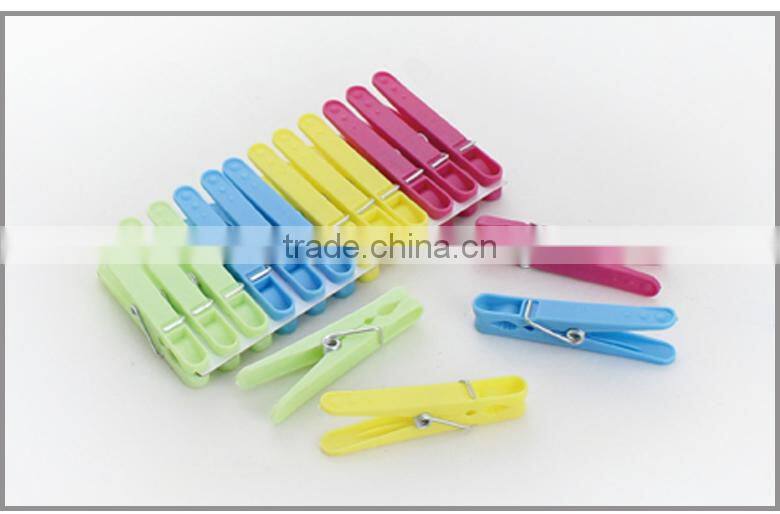 hot sale plastic clothes hanging clip XY9972
