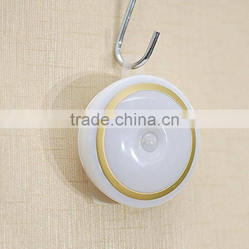 Portable body sensor night light