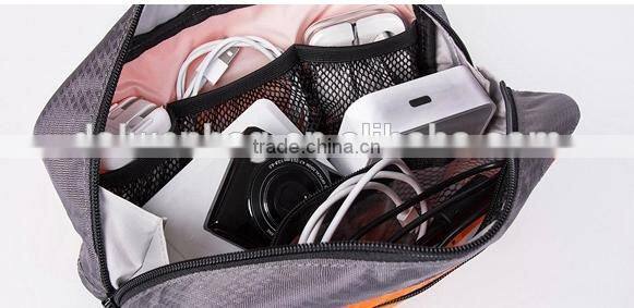 Easy Carry Handle Travel Cosmatic Bag And Make Up Bag