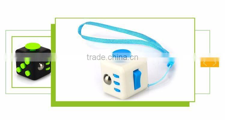 Wholesale kids play mini fudget toys colorful cube stress ball