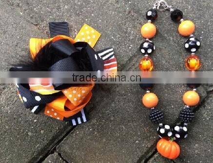 halloween 6inch feather chunky bow and halloween pumpkin chunky necklace set kids chunky holiday necklace and hair bow set