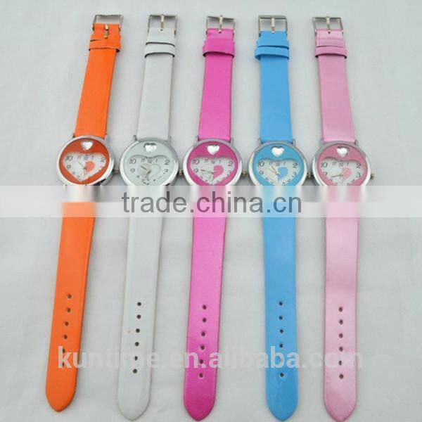fashion promotion gift watches with quartz analog movt, stainless steel case back
