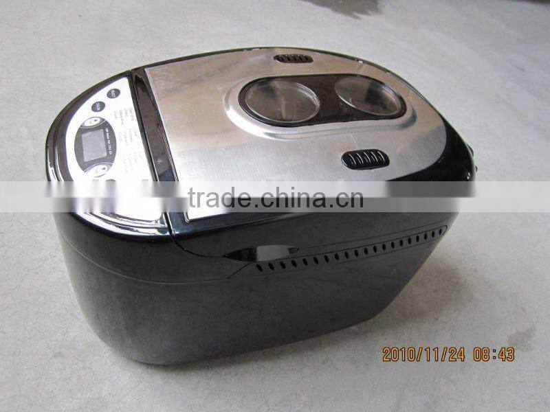 BREAD MAKER
