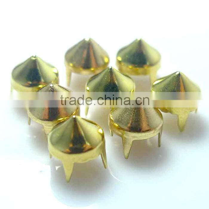 Gold Cone stud with 4 Prongs in China wholesale market
