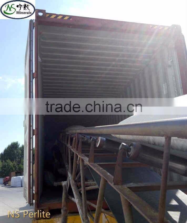 Refractory material expanded perlite