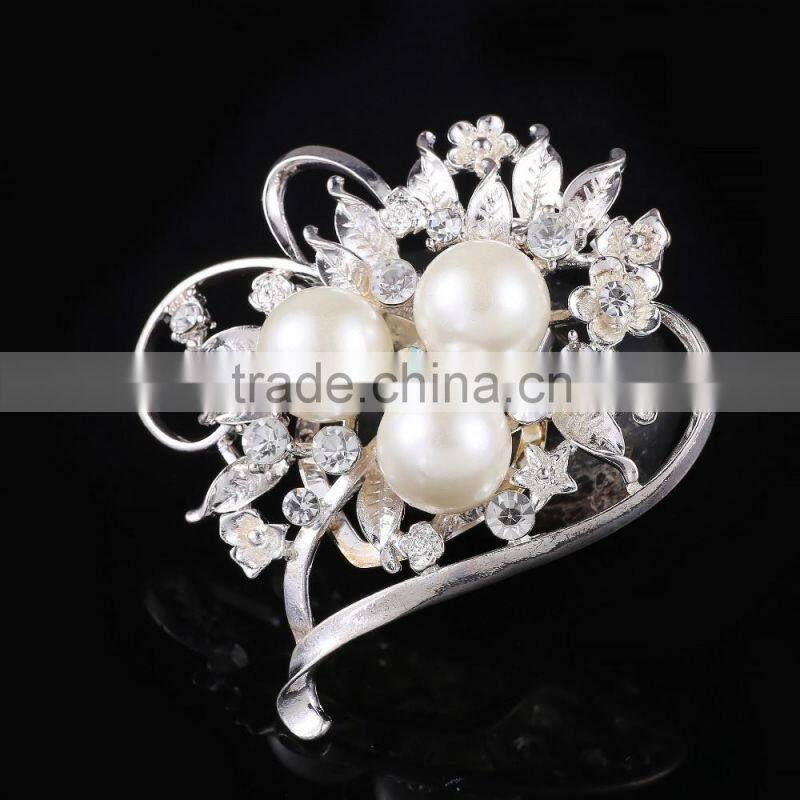 Fashion Designs Heart Shape Rhinestone Brooch Pin With Pearls,Brooches And Pins For Wedding Bouquet,Crystal Wedding Brooch