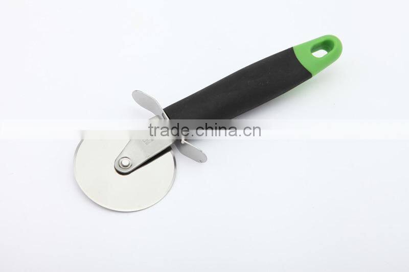 New design hot sale with high quality stainless steel pizza cutter