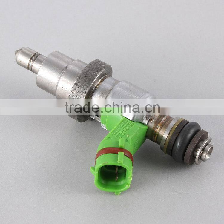 Injectors 23209-28070 23209-28070 For TOYOTA Gaia 2001 1AZ-FSE