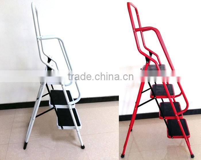 4 Step Ladder With Handrail