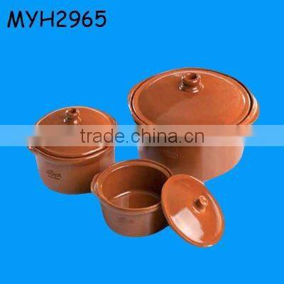 clay cooking pots