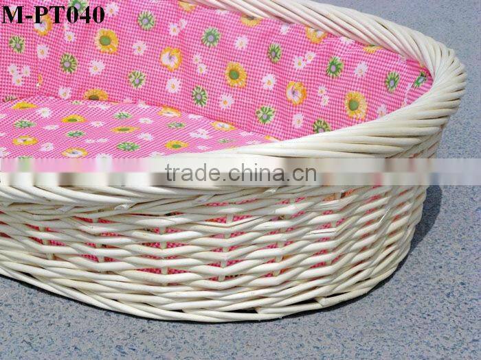 Large Oval Step-In wicker baskets for dogs