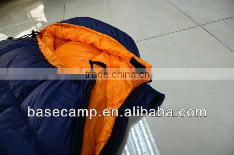 Contrast colour duck down mummy sleeping bag for camping
