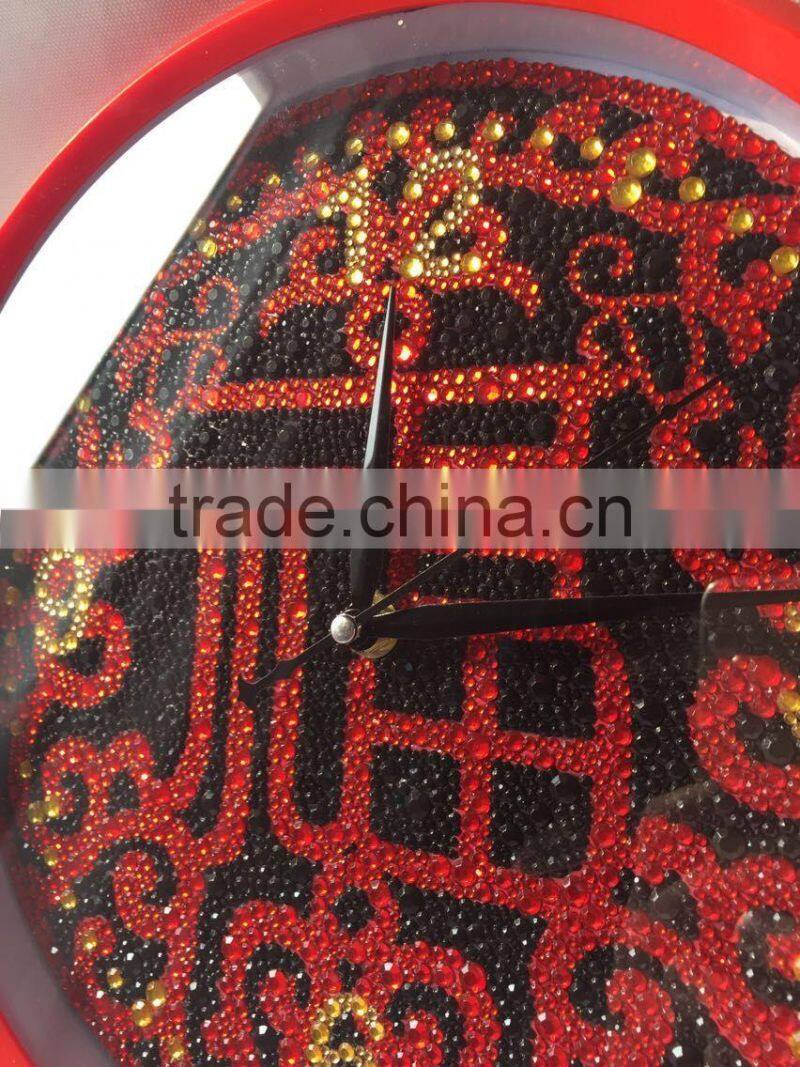 Drop round stone set. diamond like drop set.