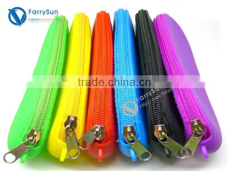 2015 Custom Silicone kids pencil case/Silicone pencil case for kids